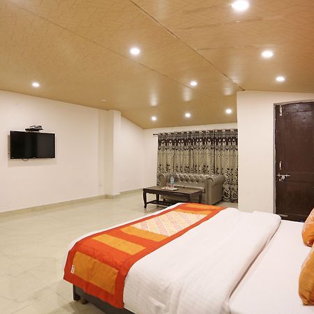 Oyo 6517 Satyam International Hotel Dalhousie Kültér fotó
