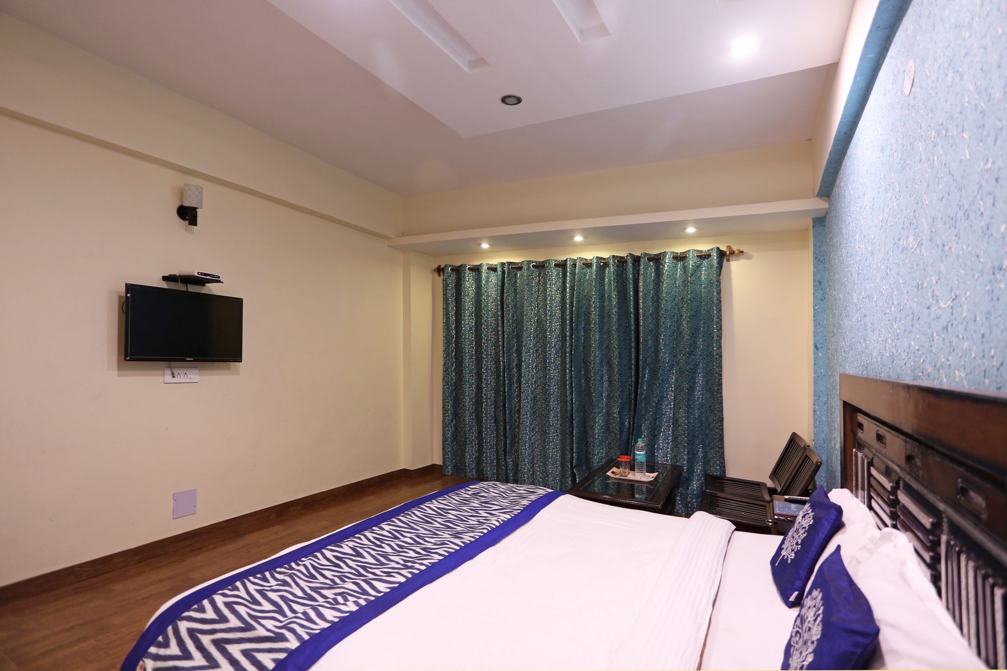 Oyo 6517 Satyam International Hotel Dalhousie Kültér fotó